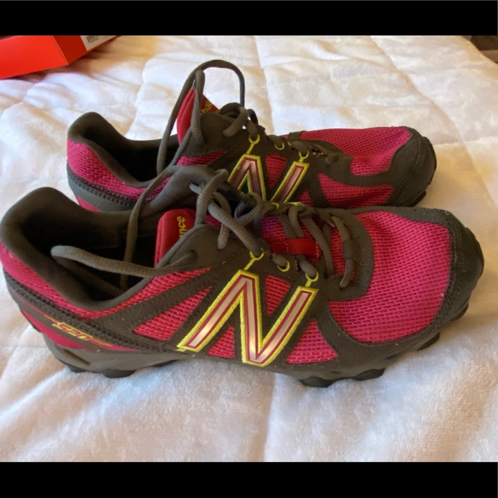 Barely worn pink New Balance sneakers